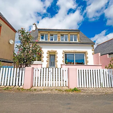 In Clohars-carnoet - , Cleaning Included Holiday home *