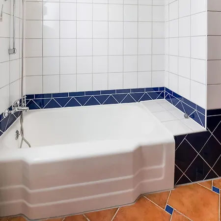 In Clohars-carnoet - , Cleaning Included Le Pouldu